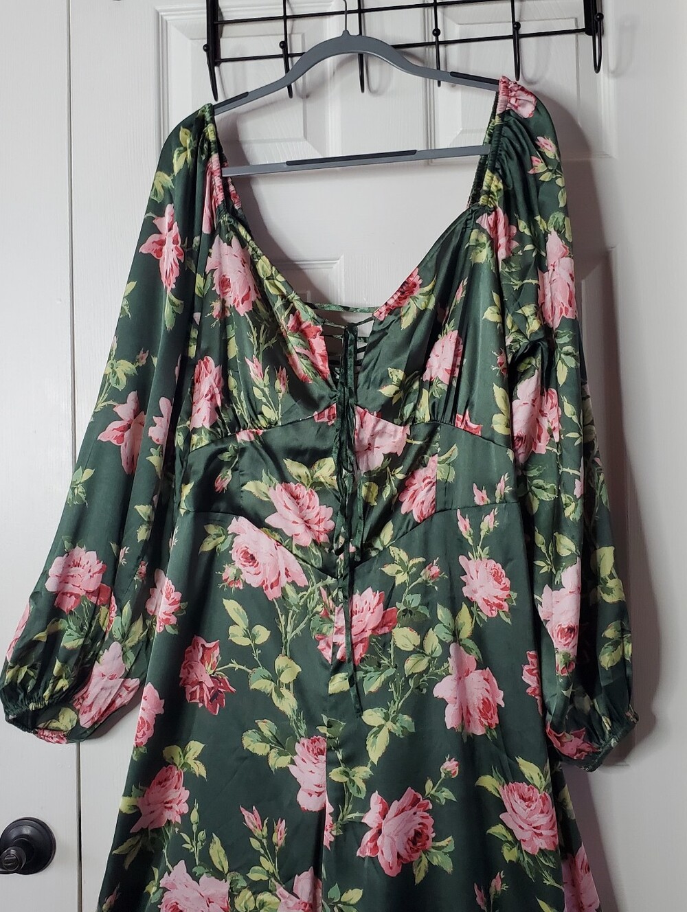 ASOS Design Curve Satin Te Jumpsuit Green Floral Wide-leg Lace-up Back Boho 18 - Picture 3 of 16
